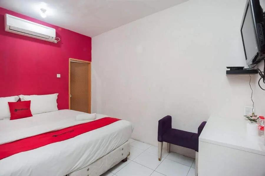 Mega Stay Near Mall Kelapa Gading Джакарта Экстерьер фото