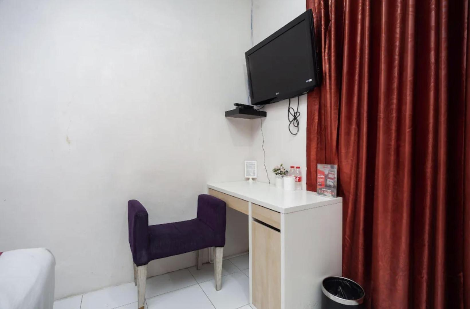 Mega Stay Near Mall Kelapa Gading Джакарта Экстерьер фото